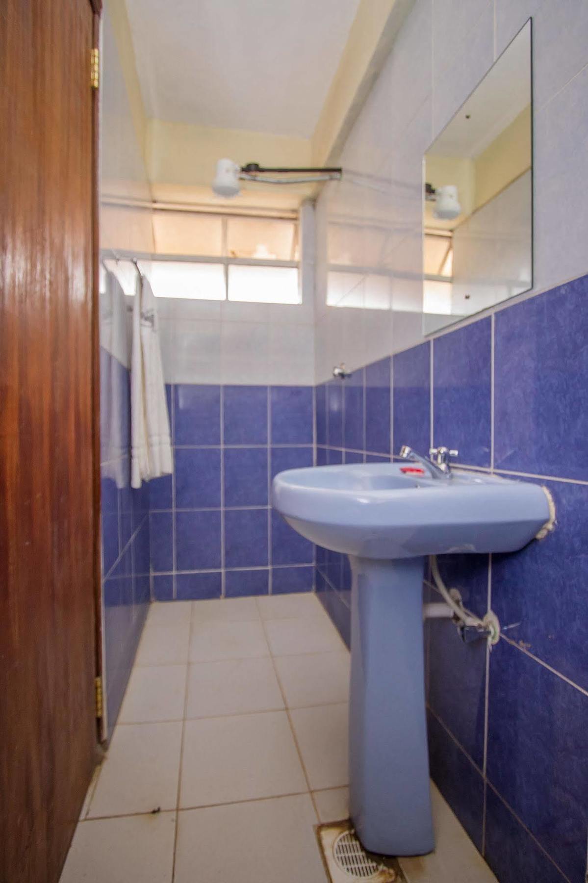 Sun Guest House Nyeri Bagian luar foto
