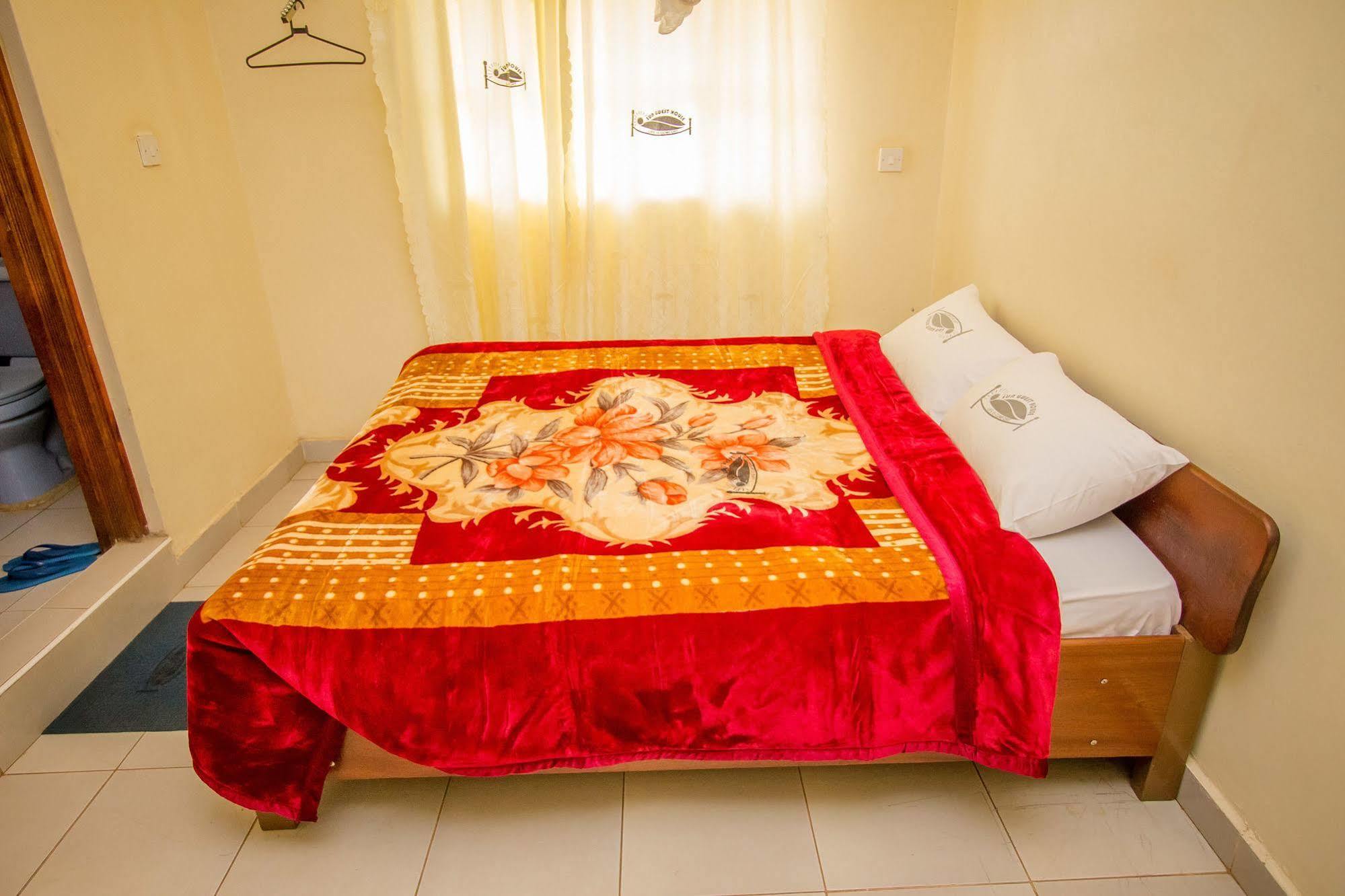 Sun Guest House Nyeri Bagian luar foto